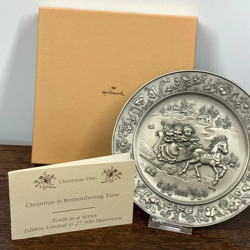 Vintage Little Gallery By Hallmark Mary Hamilton Christmas Pewter Plate Gray OS